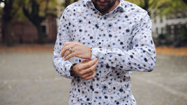 Meesterlijk Wassen: Het Onderhoud van Michaelis Overhemden