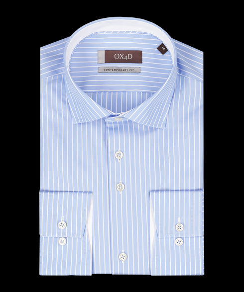 Blauw overhemd met witte strepen