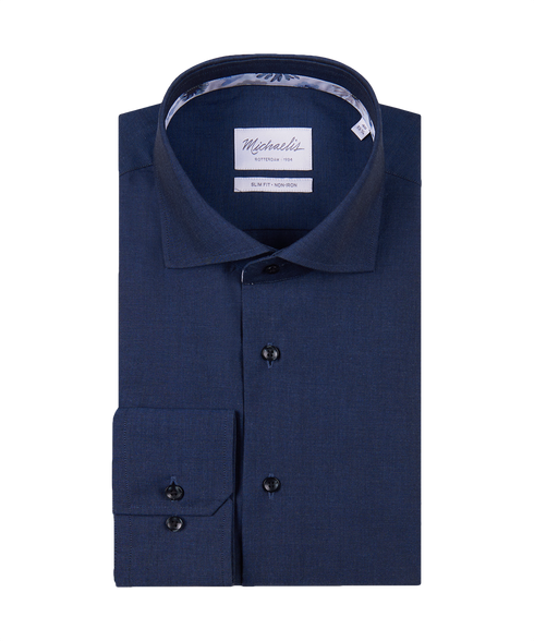 Donkerblauw overhemd met bloemen in de kraag