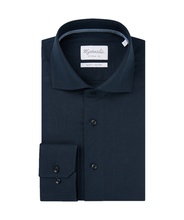 Donkerblauw geweven overhemd met donkere knopen