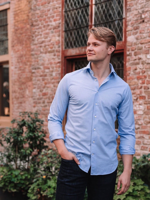 Lichtblauw knitted shirt