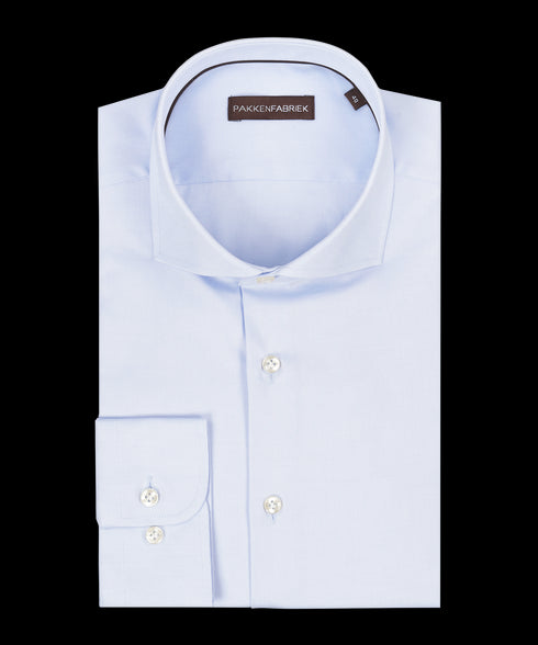 Twill lichtblauw overhemd met wide spread kraag
